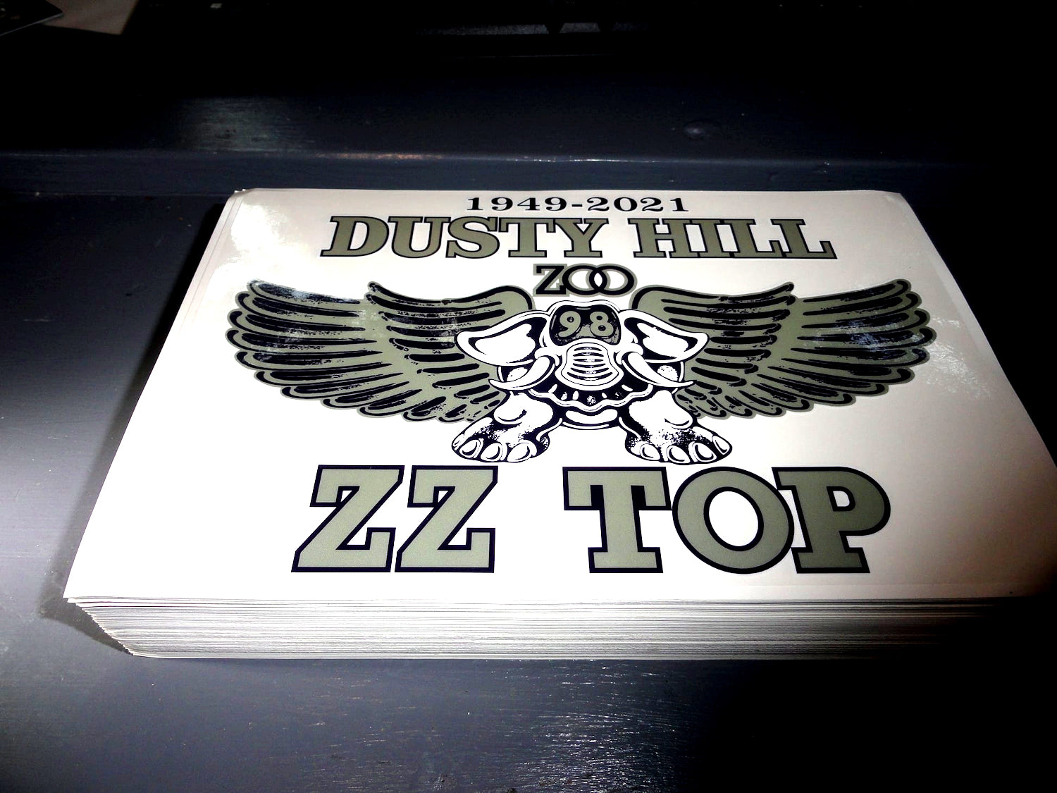 DUSTY HILL TRIBUTE ZZ TOP KZEW-THE ZOO Sticker – kzewstore